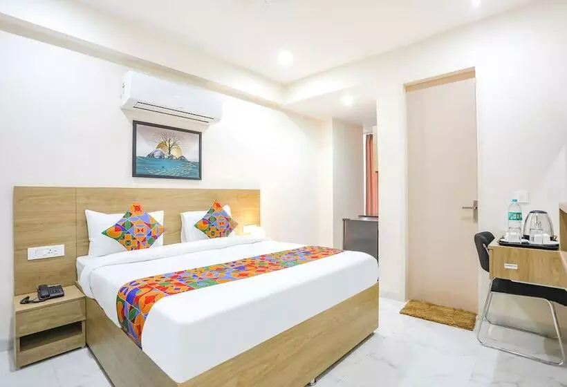 Fabhotel La Cozy Residency
