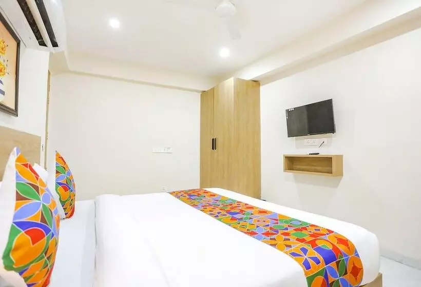 Fabhotel La Cozy Residency