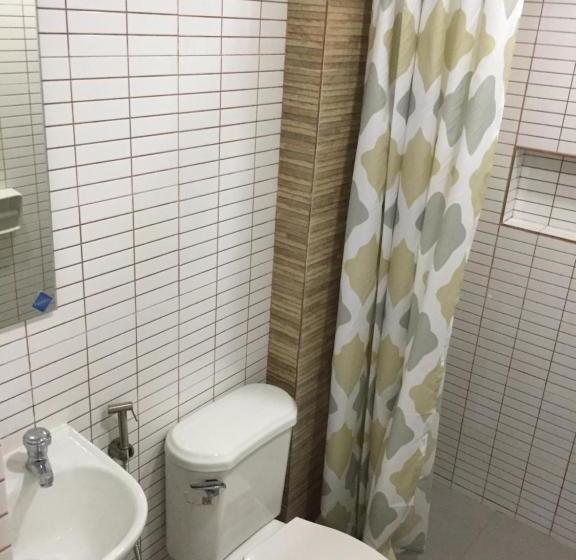 1 River Central Hostel