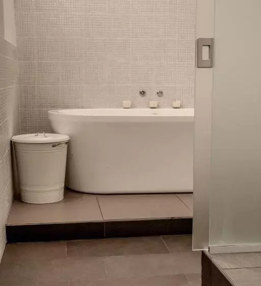 هاستل 4rooms