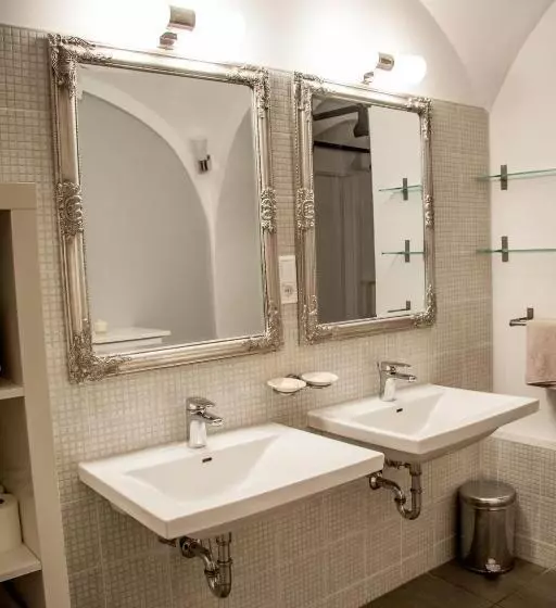 هاستل 4rooms