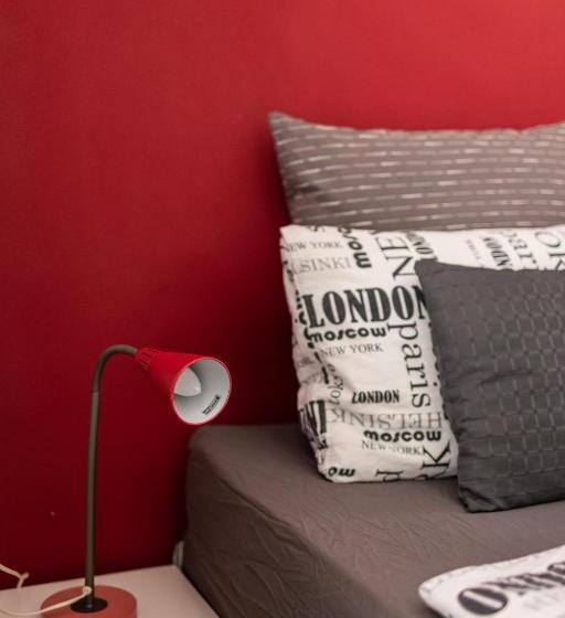 هاستل Cukrarna Guest Accommodation