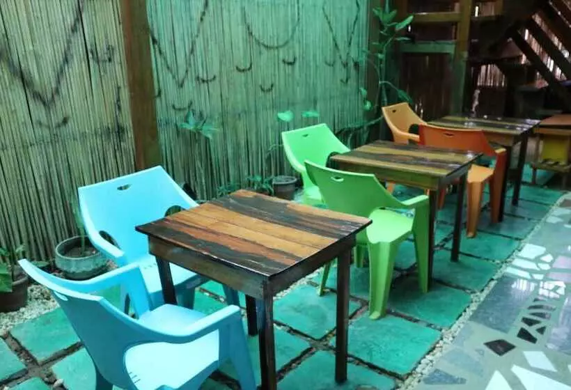 ベッドアンドブレックファースト Balay Paragua
