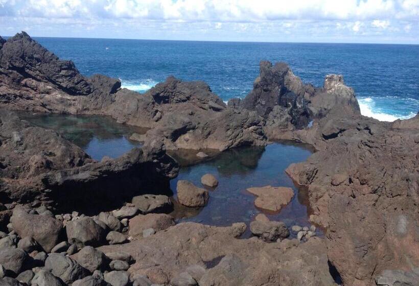 تختخواب و صبحانه La Rose Du Sud