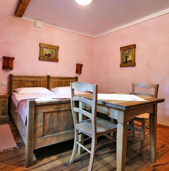 تختخواب و صبحانه Pomona Relaxing Nature Guest House