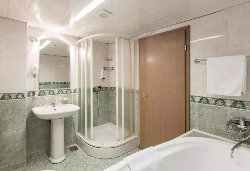 هتل Bistra, Resort Mavrovo