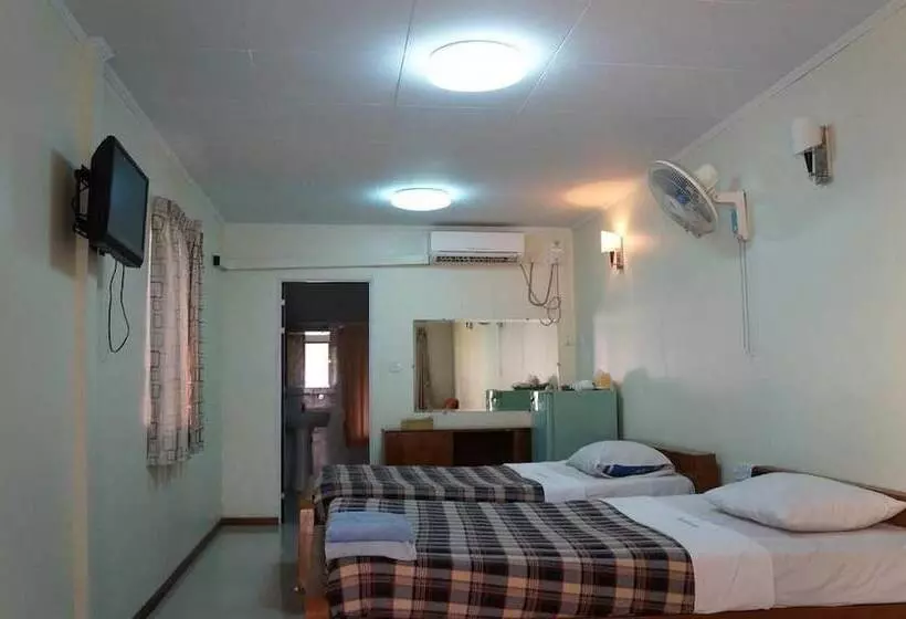 هتل Highland Lodge