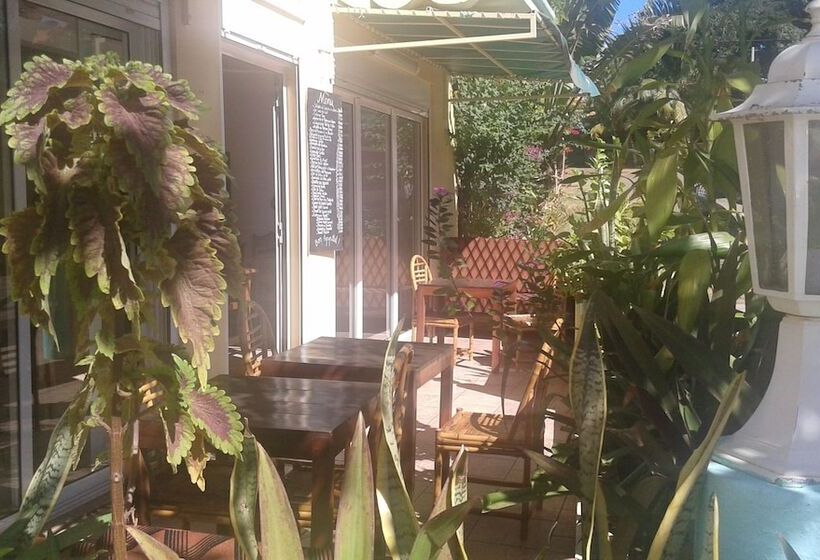 هتل La Belle Aventure