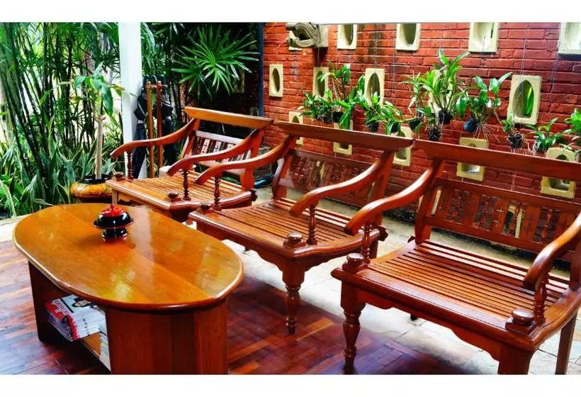 Hotel Oasis
