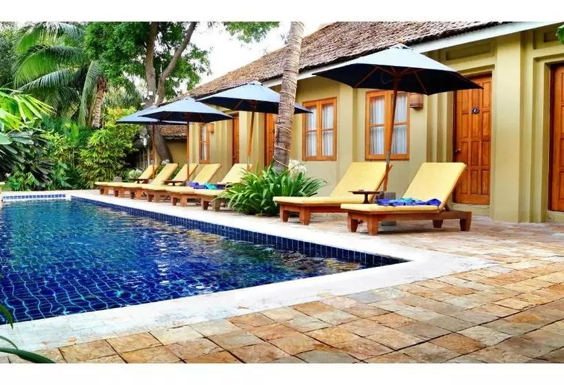 Hotel Oasis