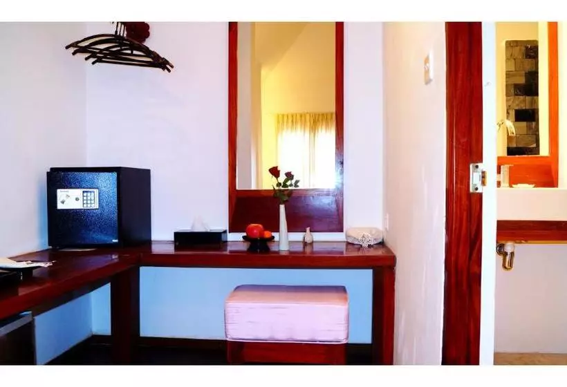 Hotel Oasis