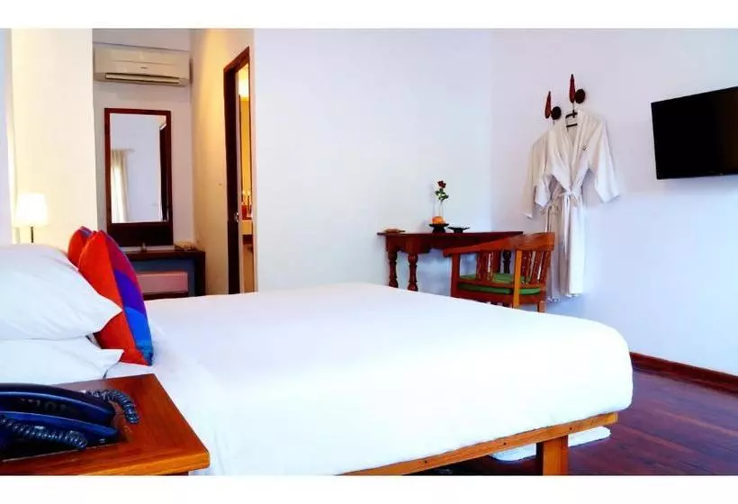 Hotel Oasis
