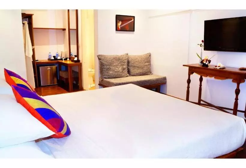 Hotel Oasis