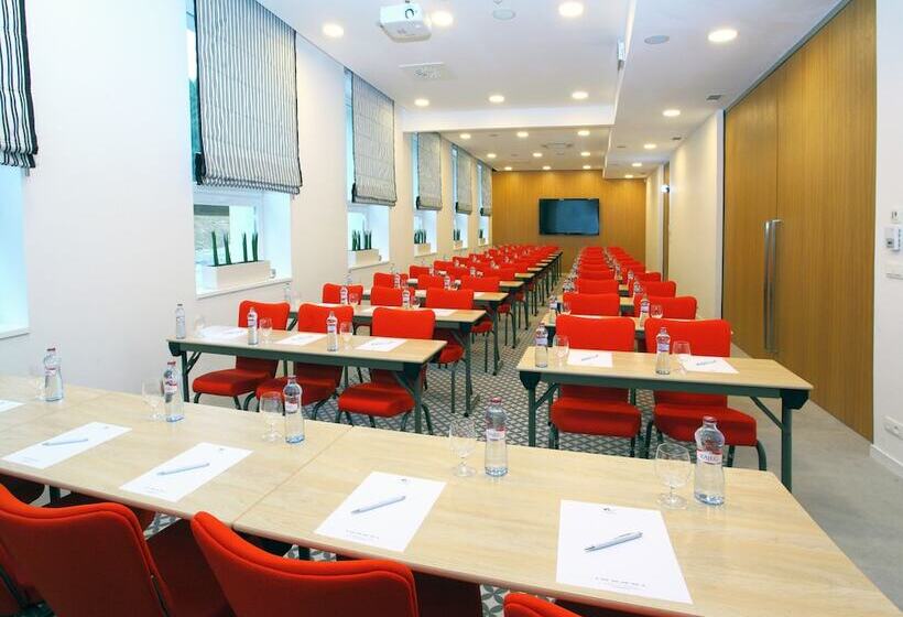 酒店 Pod Lipou Resort