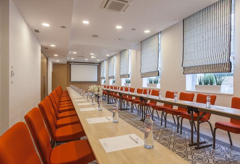 酒店 Pod Lipou Resort