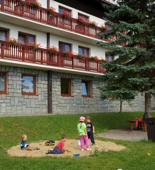 בית מלון כפרי Polianka