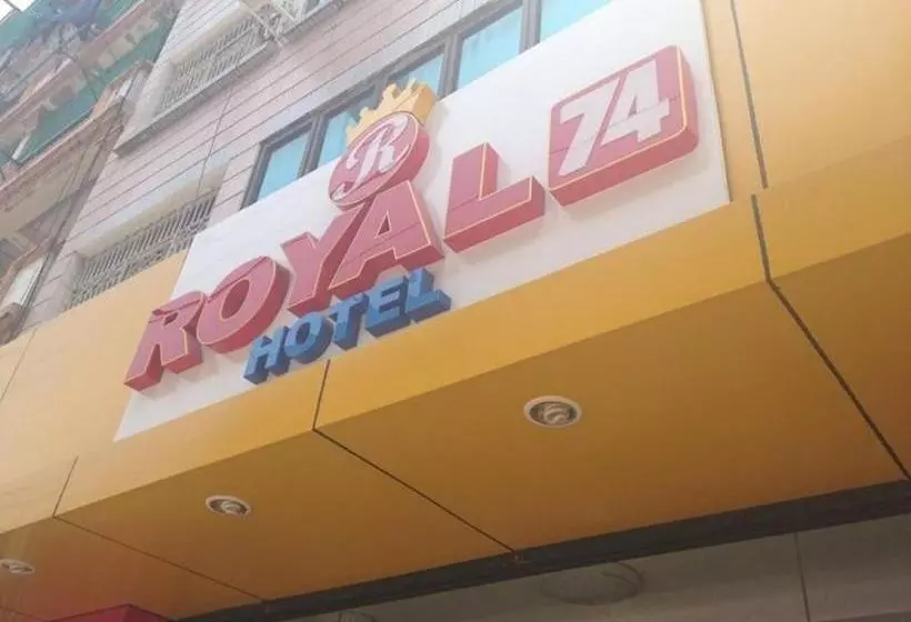 Hotel Royal 74