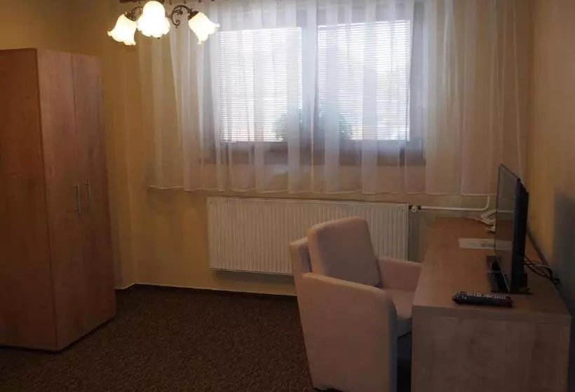 Hotelli Slnecny Dvor