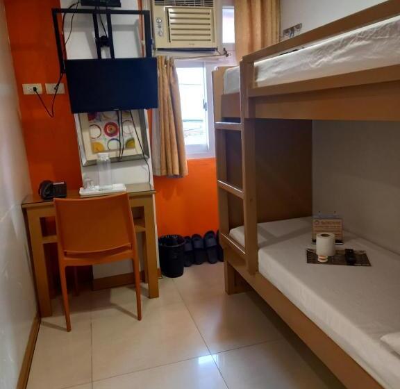 Stone House Hotel Pasay