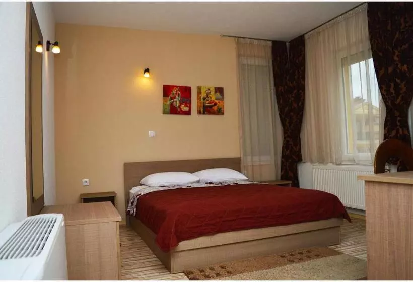 Hotel Treff