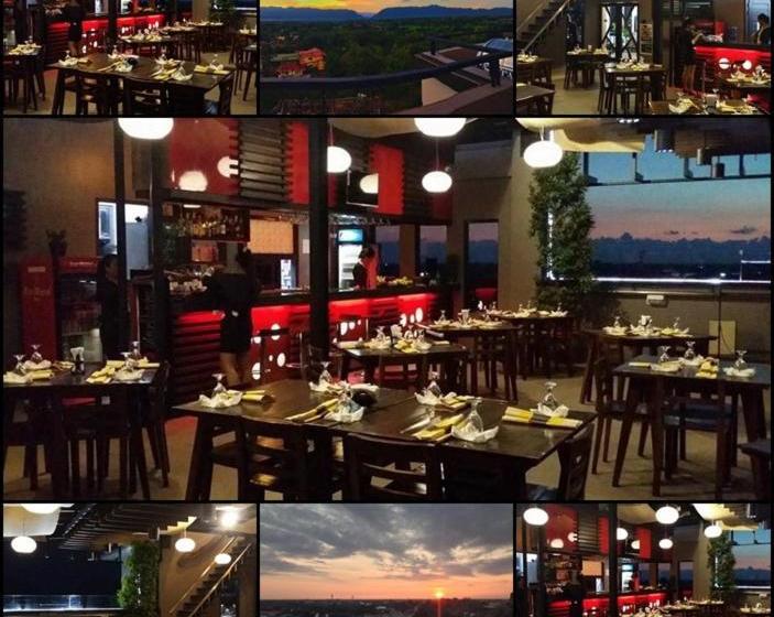 호텔 La Jenns And Resto Grill