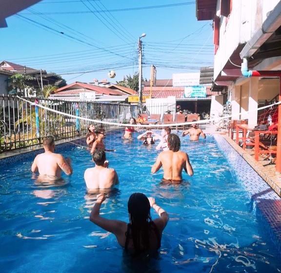 Real Backpackers Hostel Vang Vieng