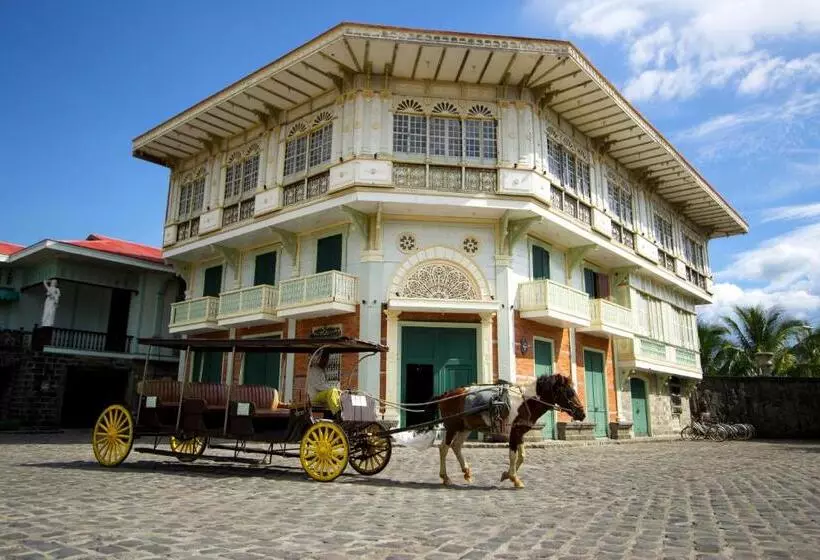 Lomakeskus Las Casas Filipinas De Acuzar