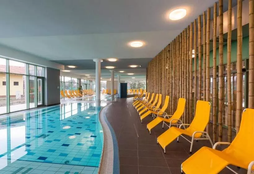 リゾートホテル Wellness Hotel Thermal
