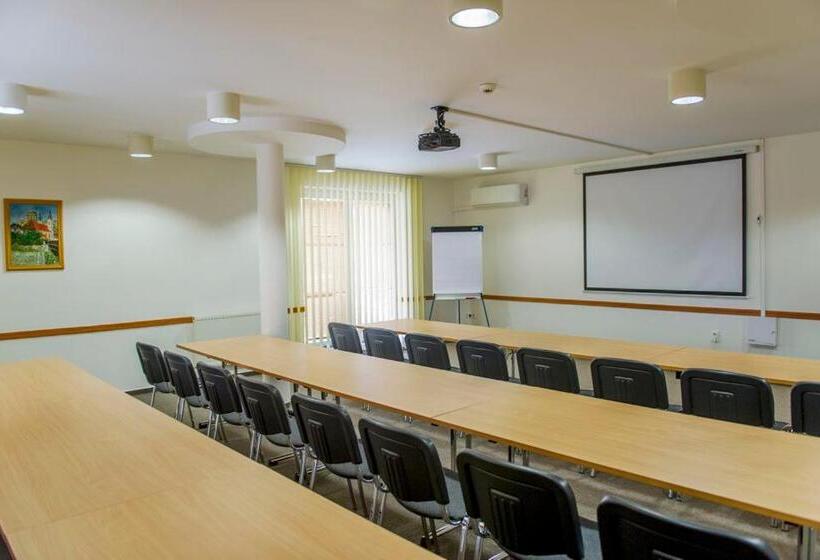 Курорт Wellness Hotel Thermal