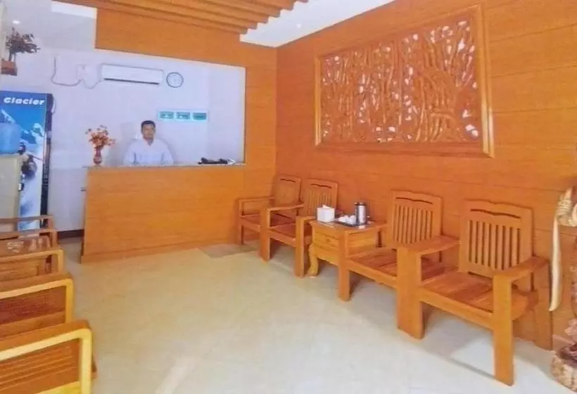 Wut Hmon Thit Motel