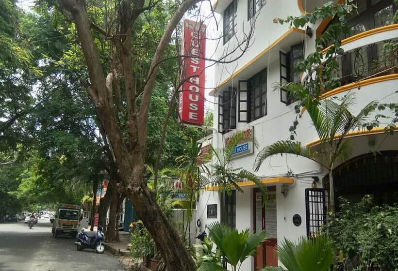 Отель Mehaa Paradise Family Guest House