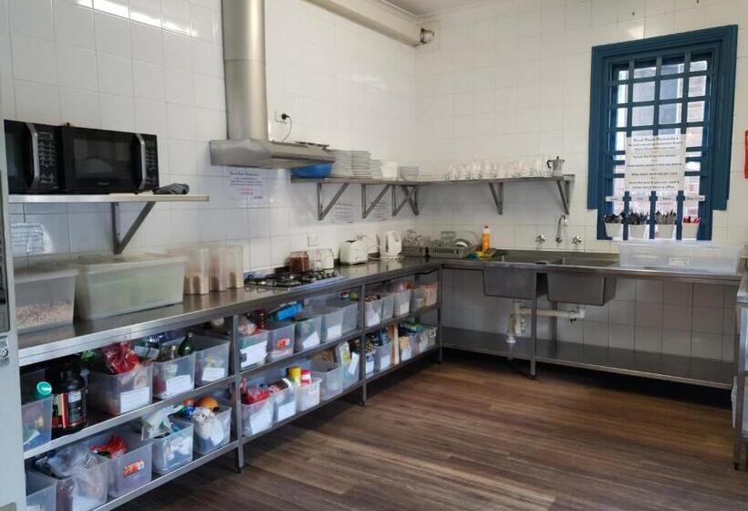 בית מלון כפרי Bondi Beach Backpackers