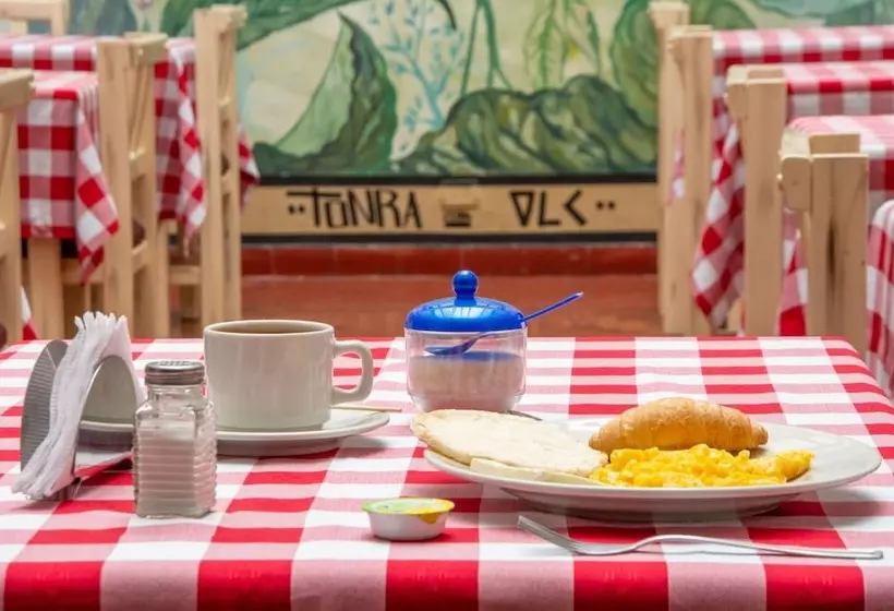 Hotelli Ana Carolina