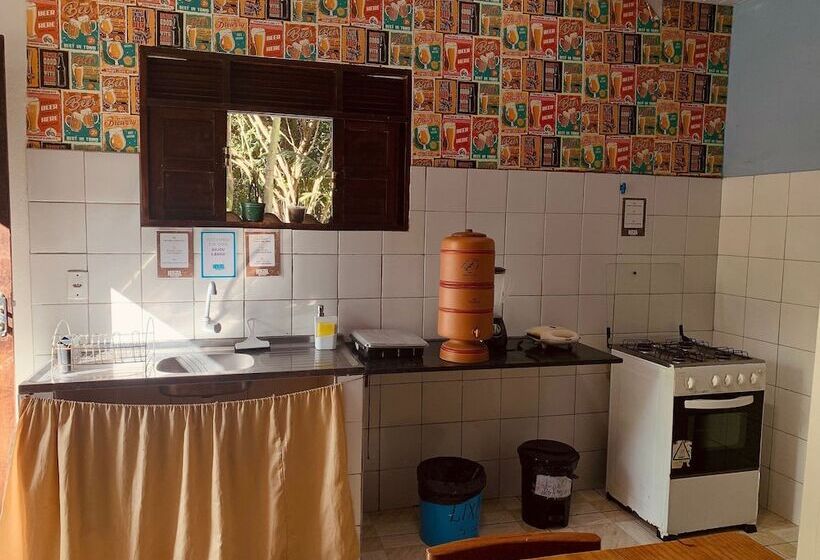 هتل Hostel Volta Ao Mundo