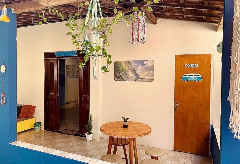 هتل Hostel Volta Ao Mundo