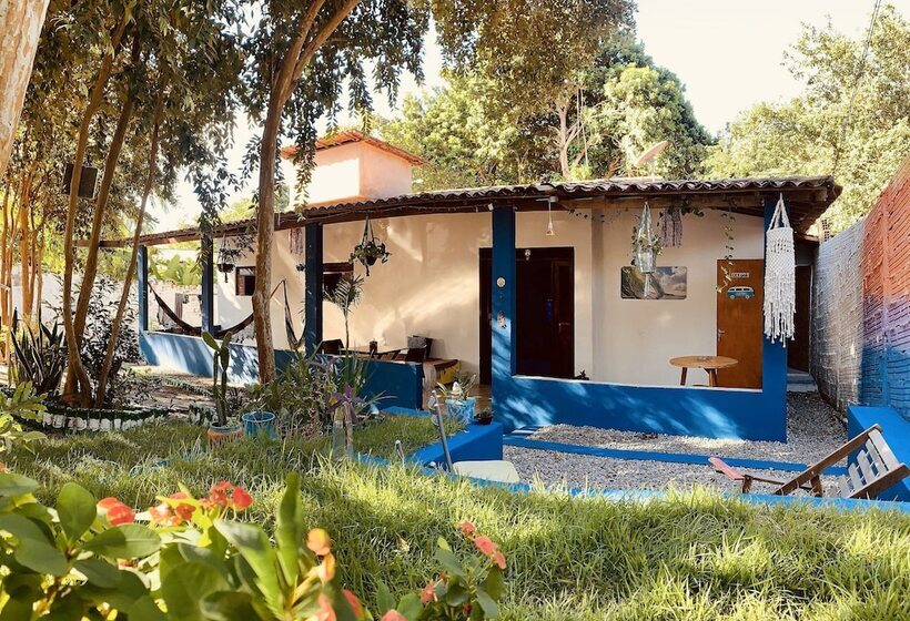 هتل Hostel Volta Ao Mundo