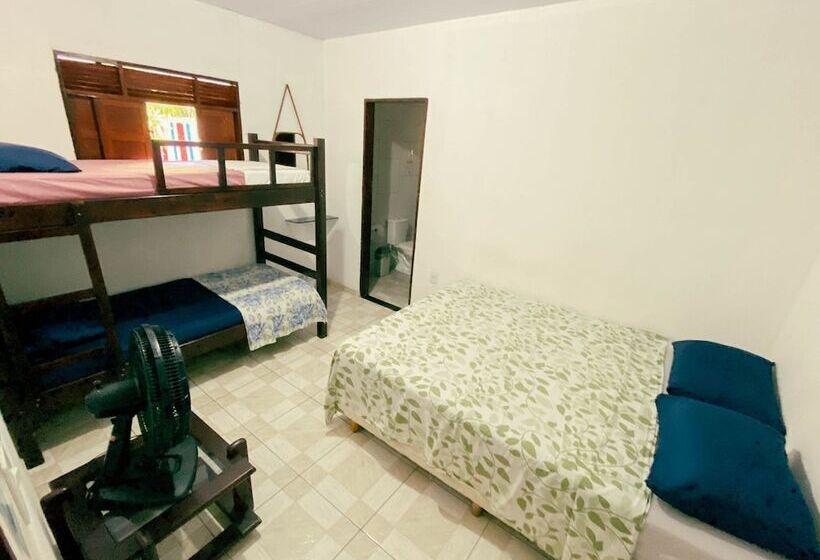 هتل Hostel Volta Ao Mundo