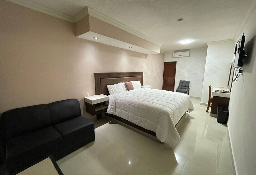 هتل San Ignacio Inn