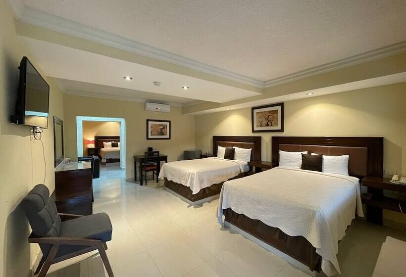 هتل San Ignacio Inn