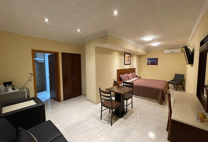 هتل San Ignacio Inn