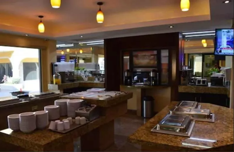 هتل San Ignacio Inn