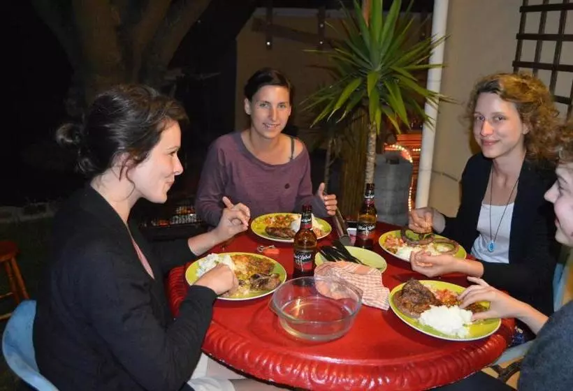 هاستل Jikeleza Lodge