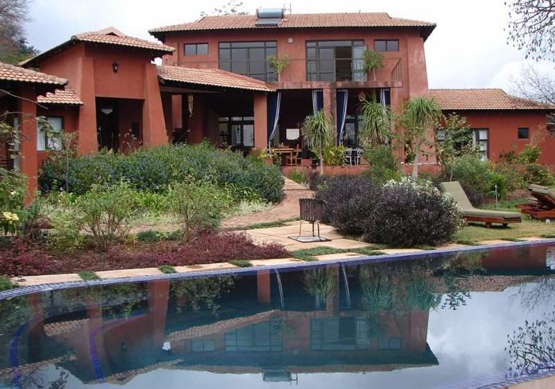 مبيت وإفطار Ambience Inn