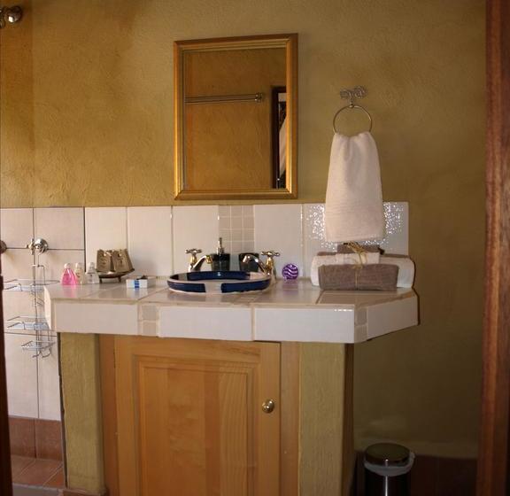 مبيت وإفطار Ambience Inn