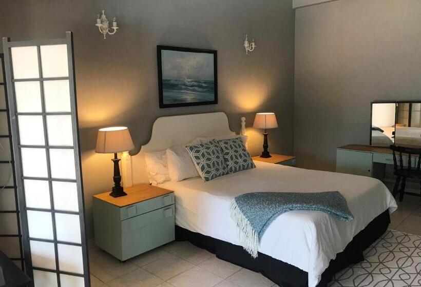 צימר Fairway Guest Lodge