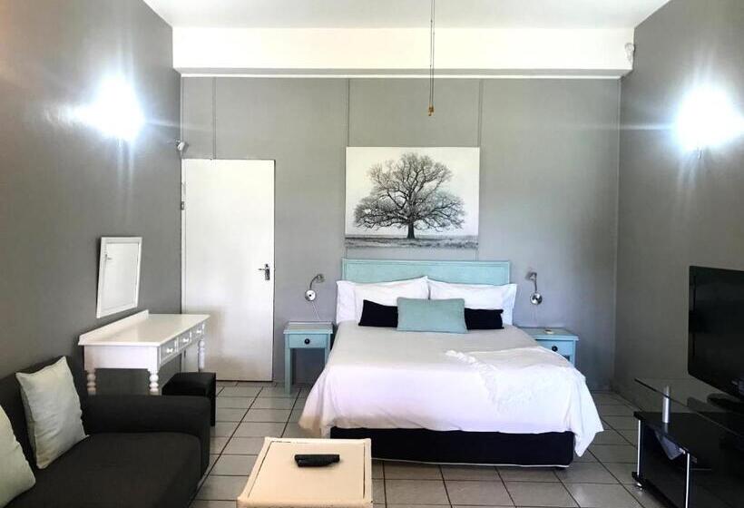 צימר Fairway Guest Lodge