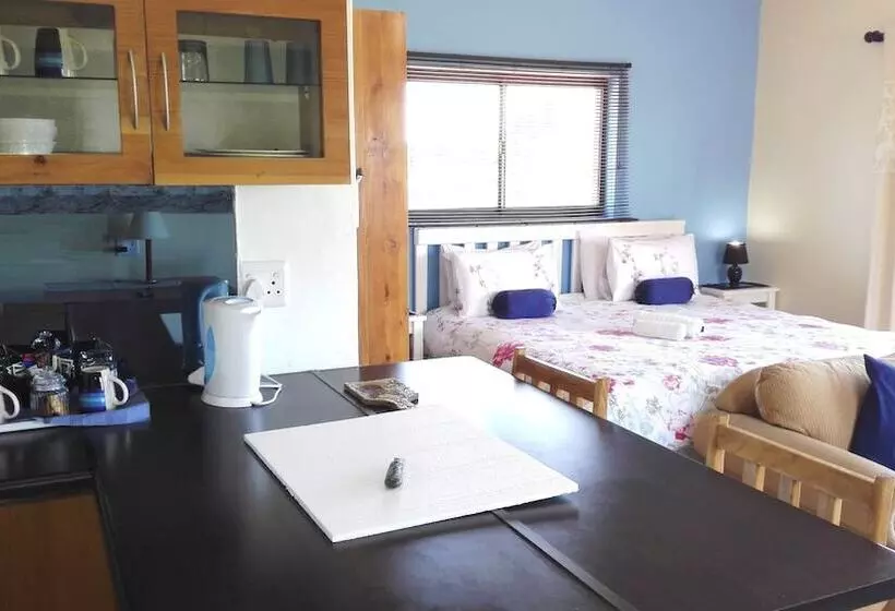 ベッドアンドブレックファースト Hoylake Inn