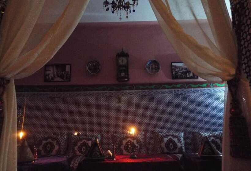 تختخواب و صبحانه Maison Adam