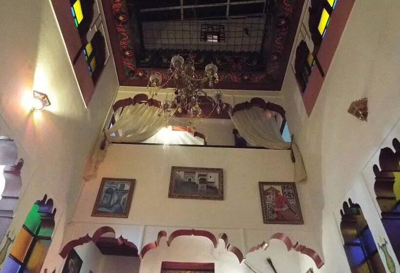 تختخواب و صبحانه Maison Adam