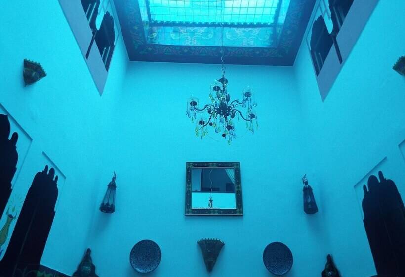 تختخواب و صبحانه Maison Adam